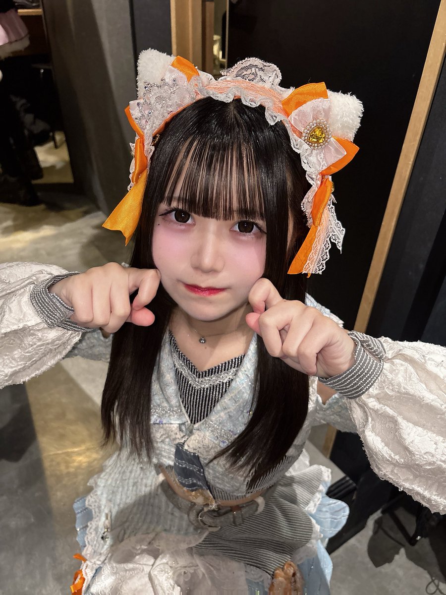 Post by 春名あみ【SUPER JYAPON】 on X: ニャオ〜♩