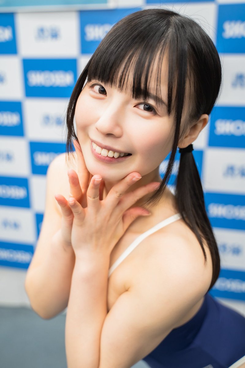 2025年12月06日 こまめ1st写真集 無邪気と誘惑の夏少女発売記念