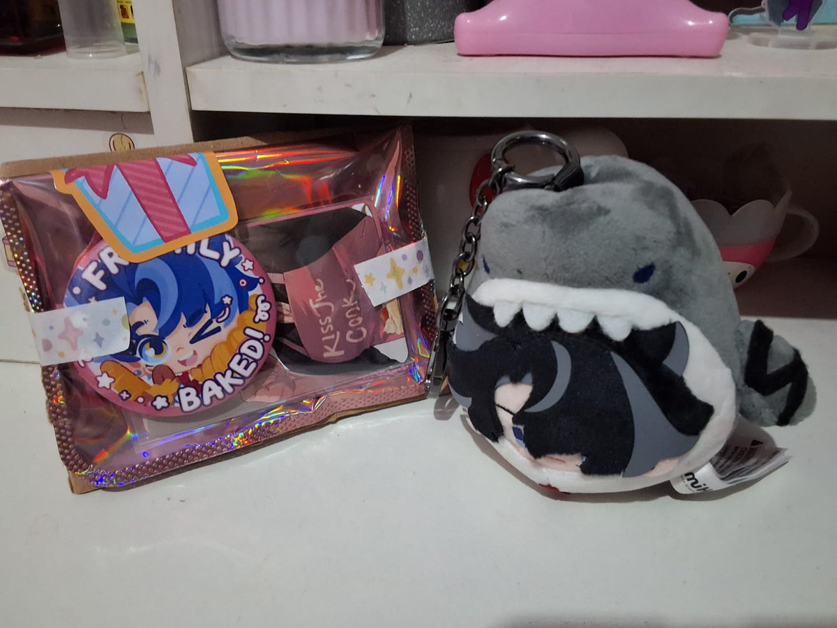 teacupot's tweet photo. what a happy dayyy yayyyayayy!!!
finally a special mail from @WrioBDay arrived!<33, I'm really happy to be able to celebrate this event!! thankyouu for all artists who have worked, tge arts will be loved by me, I can't wait for next year! https://t.co/lLCO4ldGeS