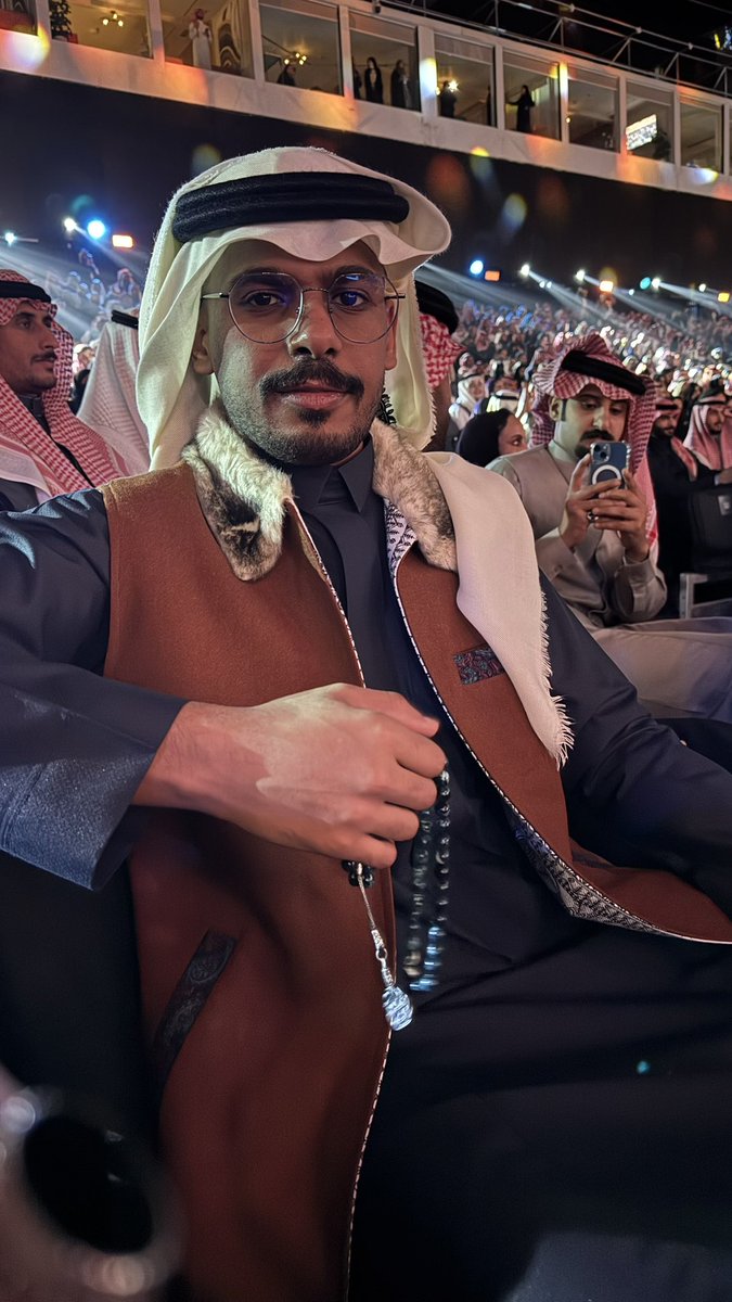 rv78n's tweet photo. ليله من اجمل الليالي اللي عشتها 
#جلسة_شعبيات_فنان_العرب https://t.co/oqSSjv31An