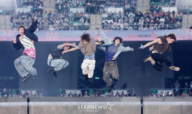 zhaoyufancokr's tweet photo. CORTIS at AAA 2025!

#CORTIS #코르티스 https://t.co/sWAOYfSDFO