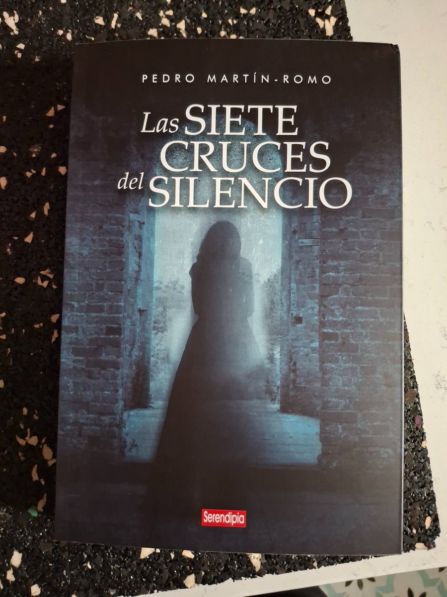 especampos's tweet photo. @PedroMartnRomo1 Gracias por dedicarme tu tercer libro!!! De los mejores regalos de cumpleaños que he tenido!!! Qué ilusión me ha hecho!!!! Y gracias a mi marido @morenodiazcampo claro!!!  Deseando empezar a leerlo!!!! https://t.co/Cm6voKsCrG