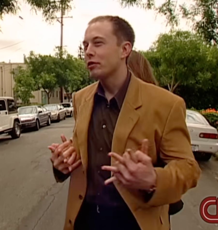 Juce twitovah da je EU odrala Musk-a sa 120 miliona EUR kazne jer nije sankcionisao naloge sa kojih su sirene KGB bljuvotine i lazi. Mislim da gradjani Srbije nisu svesni koliko je ovo velika stvar a bas gradjanima Srbije se desio uzas koji EU ovim sankcionisanjem Musk-a