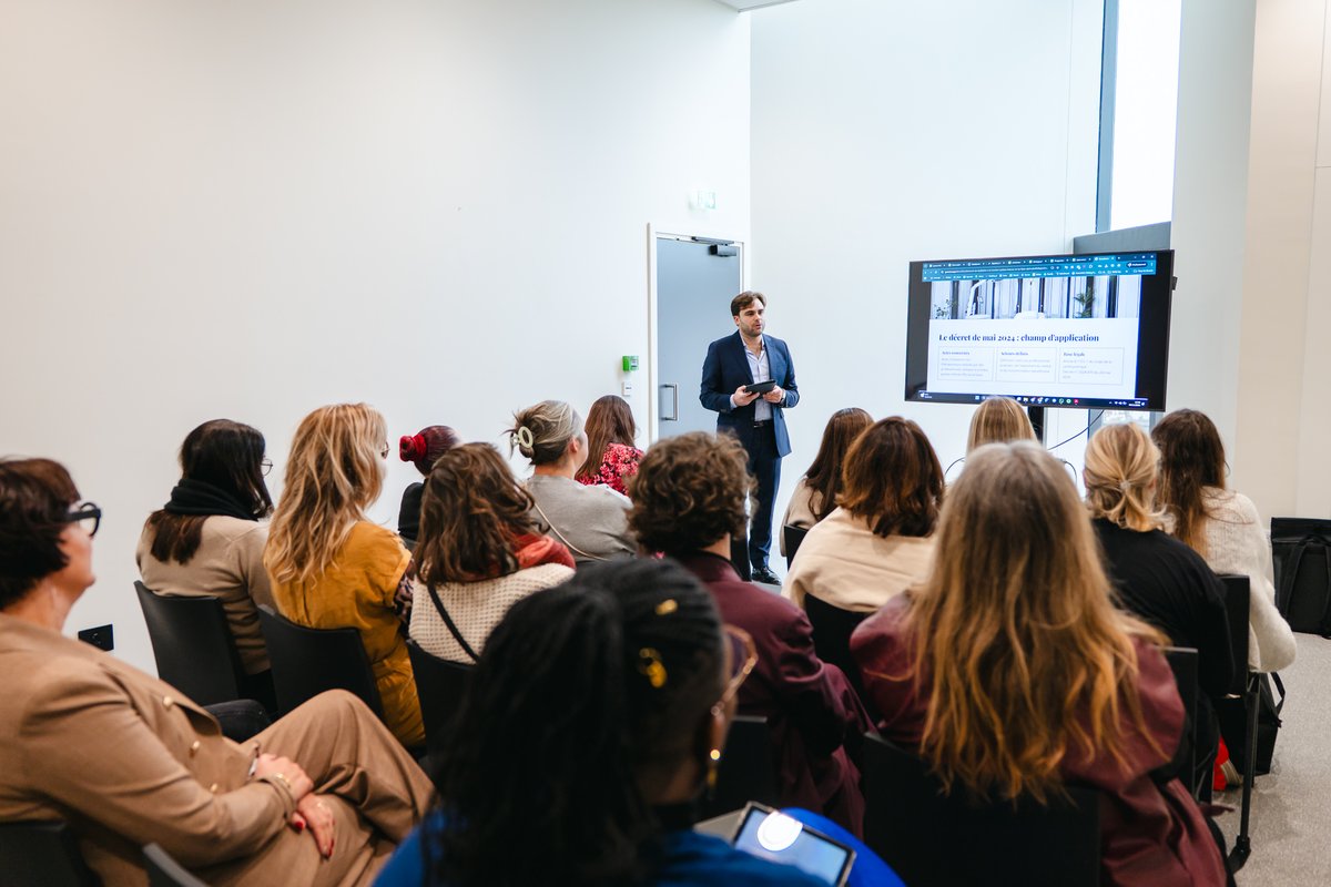 Je suis honoré d’avoir pris la parole lors du Salon de l’Esthétique organisé par la CNAIB-SPA le week-end dernier à Metz. Une belle occasion de retrouver une profession engagée, exigeante et déterminée à faire avancer son cadre d’exercice.

🎤 Lors de l’Assemblée générale, nous