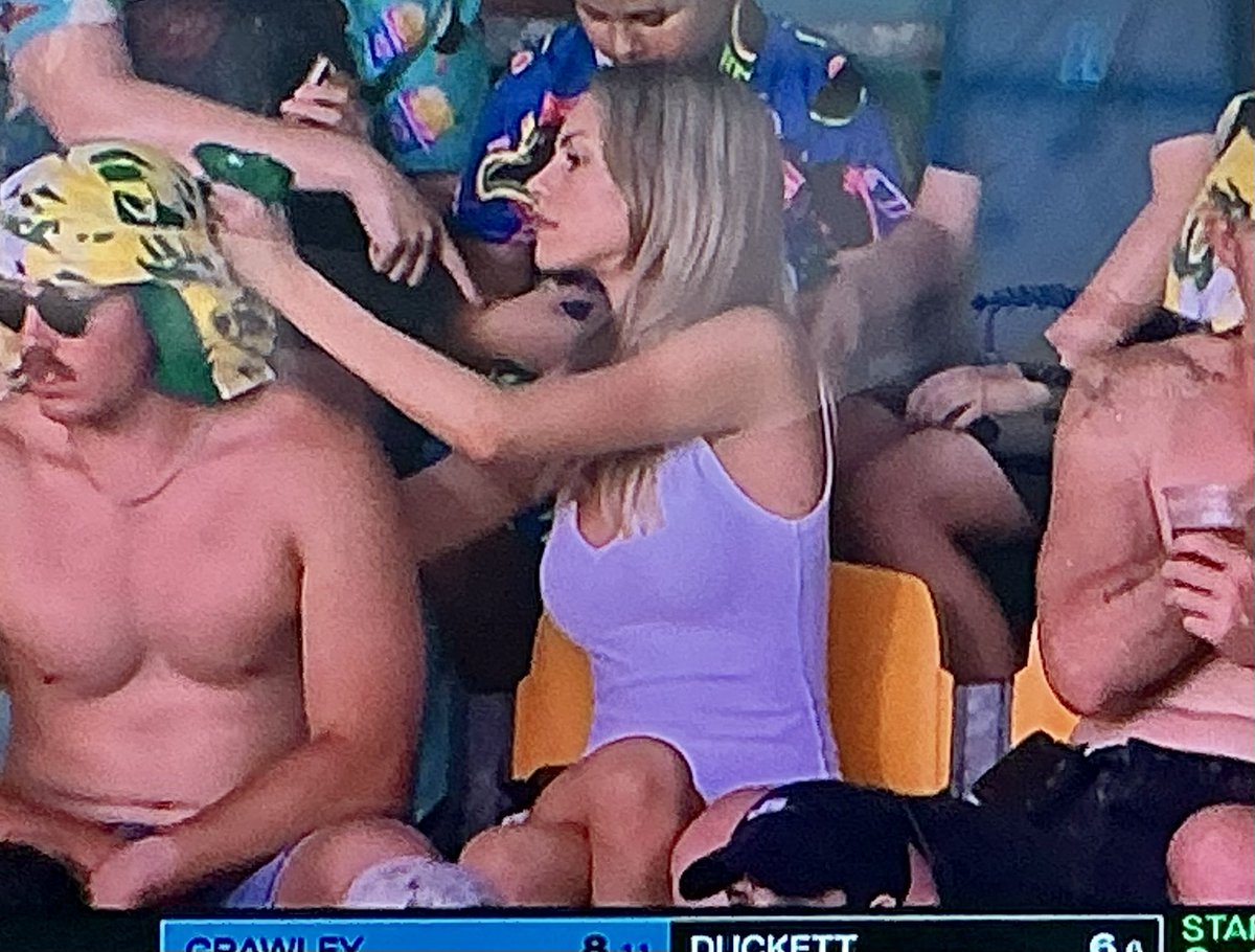 Who is this Sheila? The hottest thing I have seen in this series so far! She needs to upgrade her fella…needs a Pom! #ashes25 <a href="/finnysteve/">Steven Finn</a> <a href="/tntsports/">TNT Sports</a> <a href="/benstokes38/">Ben Stokes</a> <a href="/piersmorgan/">Piers Morgan</a> <a href="/kvlmason/">Kate Mason</a>