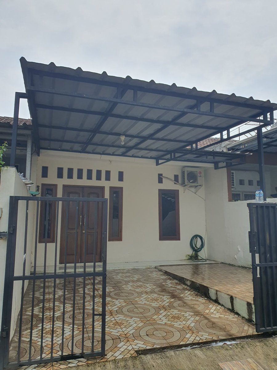 pororoenakk's tweet photo. JUAL / SEWA [BANTU RT PLS]

Rumah tinggal di perumahan Villa Mutiara Serpong, Pondok Jagung Timur, Serpong Utara Tangerang Selatan

Luas tanah : 60 m²
2 kamar tidur
1 kamar mandi
1 dapur
Listrik 1300 
(penjelasan tambahan direply) dm aja klo mau tanya” https://t.co/JMfN1TM3mS