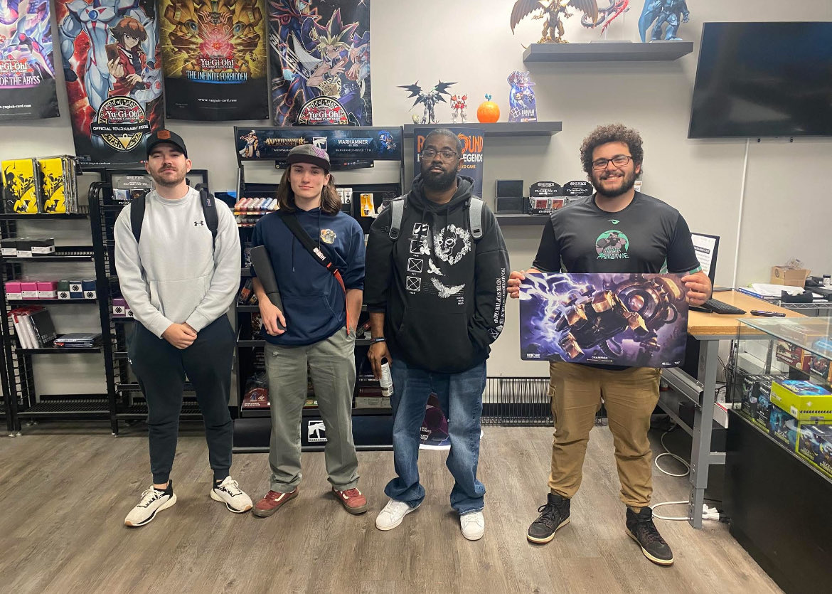 Won my first skirmish of the season with Kai’sa went undefeated 
Beat 
Kai’sa 
Kai’sa 
Kai’sa 
Victor 
ID
Annie 
Ahri
Kai’sa