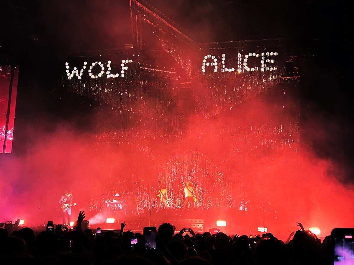 Jameshathaway_'s tweet image. Wolf Alice ✅
Loathe ✅