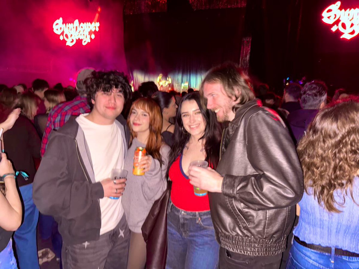 Jameshathaway_'s tweet image. Wolf Alice ✅
Loathe ✅