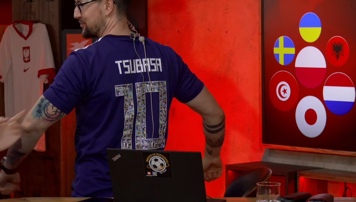 Na szczęście kolega z koszulki <a href="/Adam_Kotleszka/">Adam_Kotleszka ⚽🏝️🇺🇸🇦🇺🇨🇦</a> na mundialu z Polską nie zagra... 😅

Ale Japonia nadal ma kim straszyć 💪