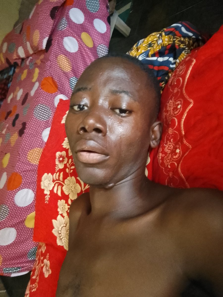 Reubenshal66529's tweet image. Don't mean to sound entitled sir but I have been begging you for awhile now please sir I swear to God almighty that is for my medication sir I really need to buy my drugs sir that's all I want please I'm a sickle cell anaemia please