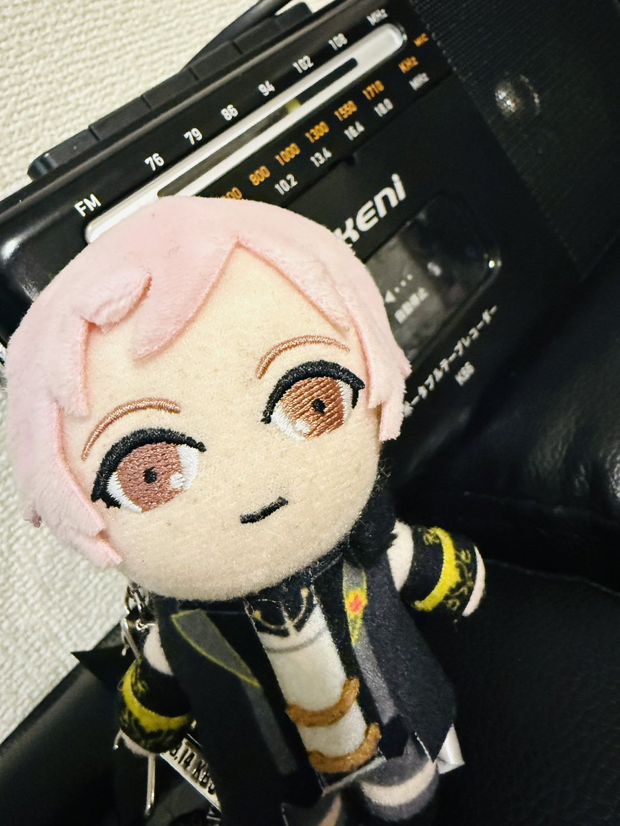 #ブラスタ
スターレス歌謡祭2025 開催中！
■投票期間
～2025/12/10(水) 23:59
 
■投票フォーム
forms.gle/mJSSWD2hUaC5XR…

「Sky’s the Limit!」
「The Velvet Sleep」
「Black Gamble」
そして新曲「Step it」

吉野歌唱楽曲一緒に応援しましょう🌸

#よしぬい前髪どした😳笑笑