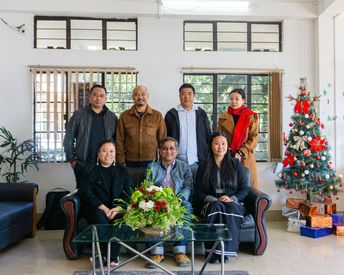 YNnagaland's tweet photo. Lovely to have Mr. Biraj Patnaik, Executive Director, National Foundation for India, and team, Mr. Augustine and Ms. Utpala at our YouthNet office and Made in Nagaland Centre in Kohima, Nagaland.
#YouthNet #MadeinNagaland #MadeinNagalandCentre #YNnagaland #YouthNetNagaland https://t.co/MeUmRiR7nr