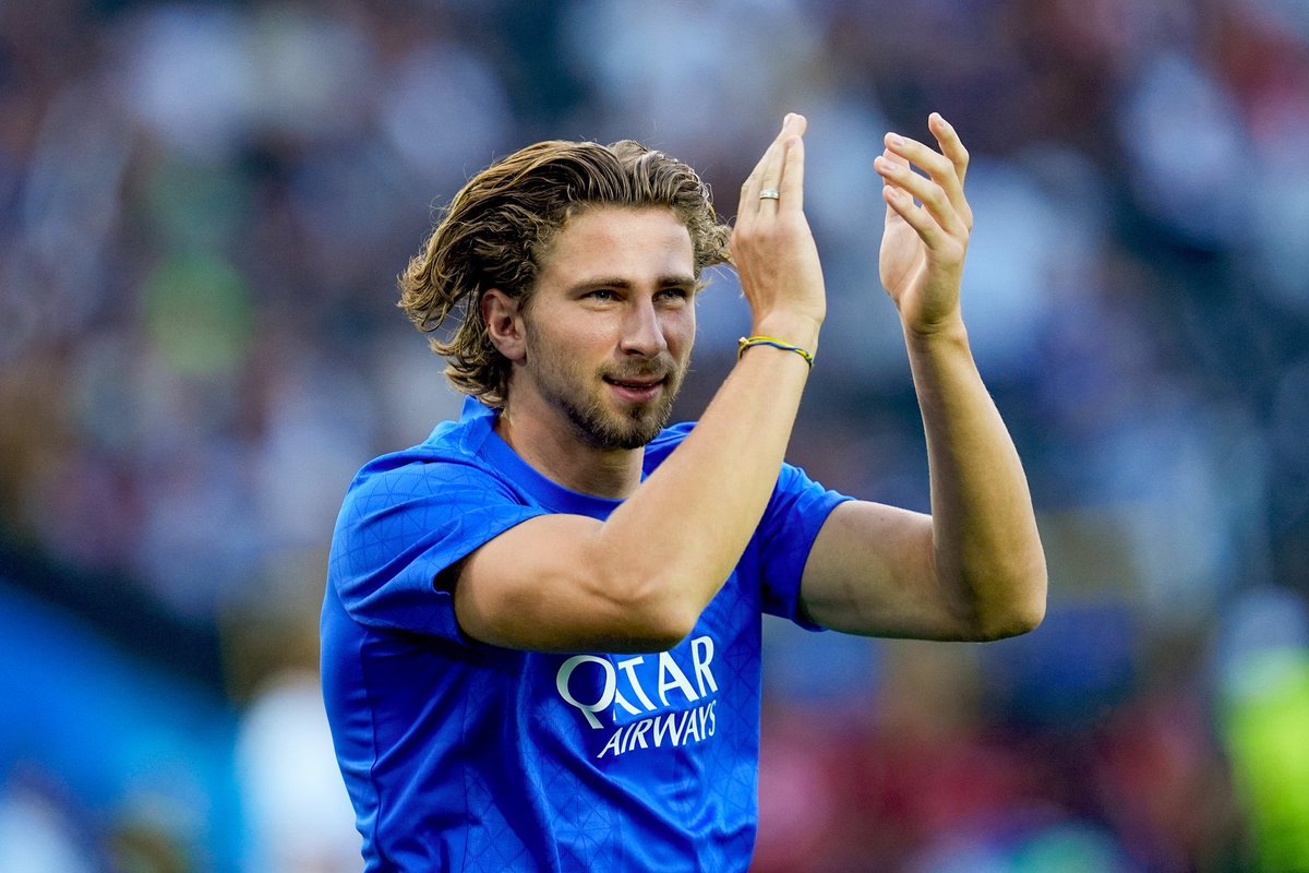 ActuFoot_'s tweet image. 🚨 OFFICIEL ! 𝗟𝗘 𝗚𝗥𝗢𝗨𝗣𝗘 𝗗𝗨 𝗣𝗦𝗚 𝗣𝗢𝗨𝗥 𝗟𝗔 𝗥𝗘́𝗖𝗘𝗣𝗧𝗜𝗢𝗡 𝗗𝗘 𝗥𝗘𝗡𝗡𝗘𝗦 𝗖𝗘 𝗦𝗢𝗜𝗥 𝗘𝗡 𝗟𝗜𝗚𝗨𝗘 𝟭 ! ❤️💙

🤕 𝗖𝗛𝗘𝗩𝗔𝗟𝗜𝗘𝗥 🇫🇷 𝗕𝗜𝗘𝗡 𝗙𝗢𝗥𝗙𝗔𝗜𝗧.
😷 𝗭𝗔𝗕𝗔𝗥𝗡𝗬𝗜 🇺🇦 𝗠𝗔𝗟𝗔𝗗𝗘 𝗗𝗘 𝗗𝗘𝗥𝗡𝗜𝗘̀𝗥𝗘 𝗠𝗜𝗡𝗨𝗧𝗘.

❌ Chevalier
❌…