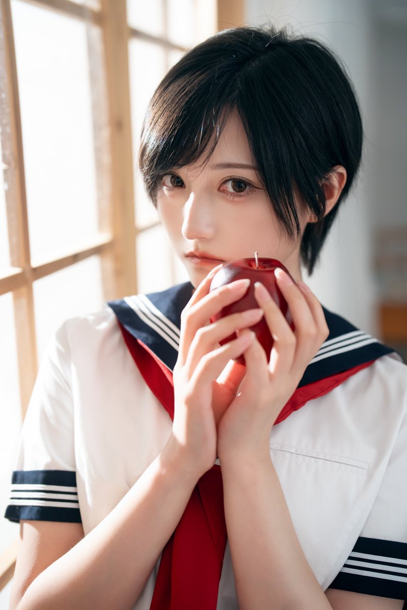 komoshuai's tweet photo. 😺🍎 https://t.co/QsY0OT0nQ4