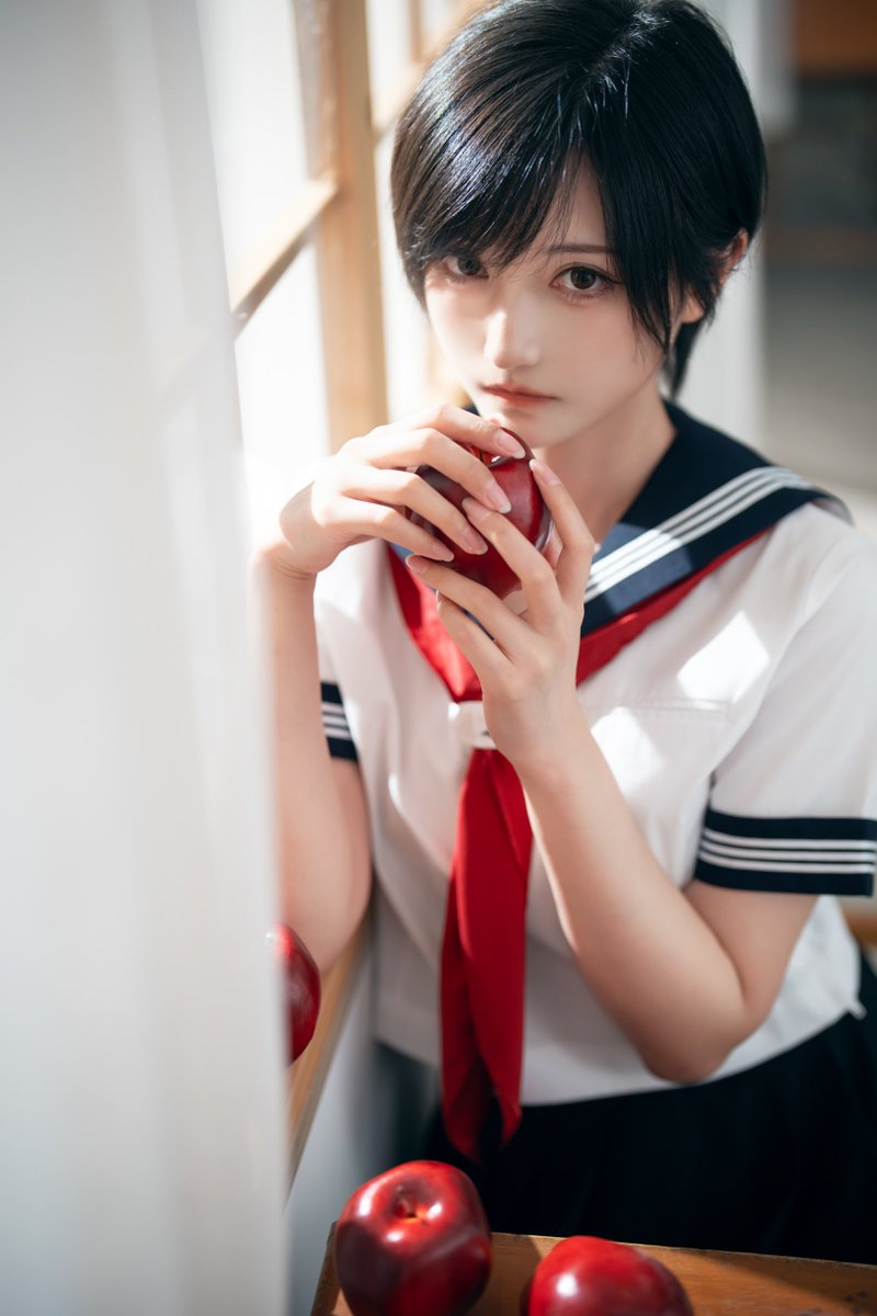 komoshuai's tweet photo. 😺🍎 https://t.co/QsY0OT0nQ4