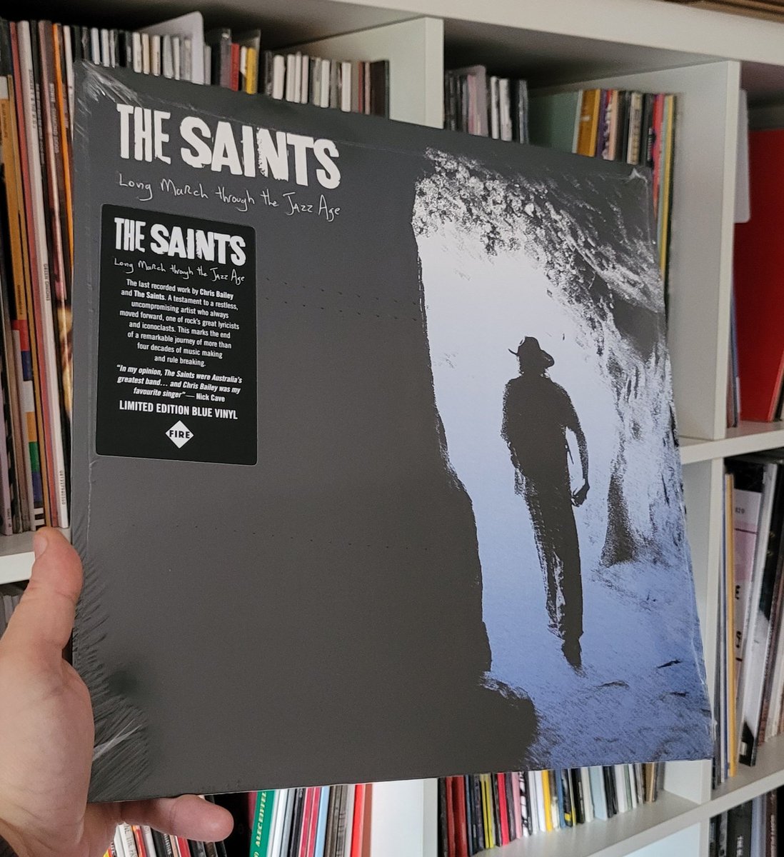 ModDogRecords's tweet image. #Novedad El disco póstumo de Chris Bailey con THE SAINTS, "Long March Through the Jazz Age" (2025). Un regalo de despedida de Bailey, de los cimientos del post-punk al folk rock melancólico. Emocionante. DEP

🎶 Resurrection Day
open.spotify.com/track/0aulebKU…

👇🏼
moddogrecords.es/disco/the-sain…
