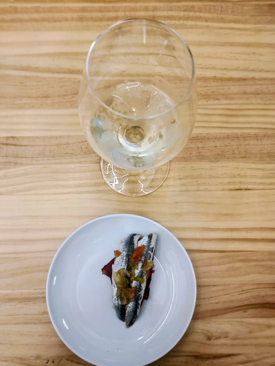 Degustación de vinos y pintxos en Vitoria-Gasteiz 🍷

🗓️ Ardoaraba es una gran fiesta donde el protagonista es el vino. Disfruta de catas de vinos de Rioja Alavesa y txakolis locales en las diferentes carpas de la ciudad.

¡Un plan perfecto!👉 ow.ly/B0Cv50XB7rH