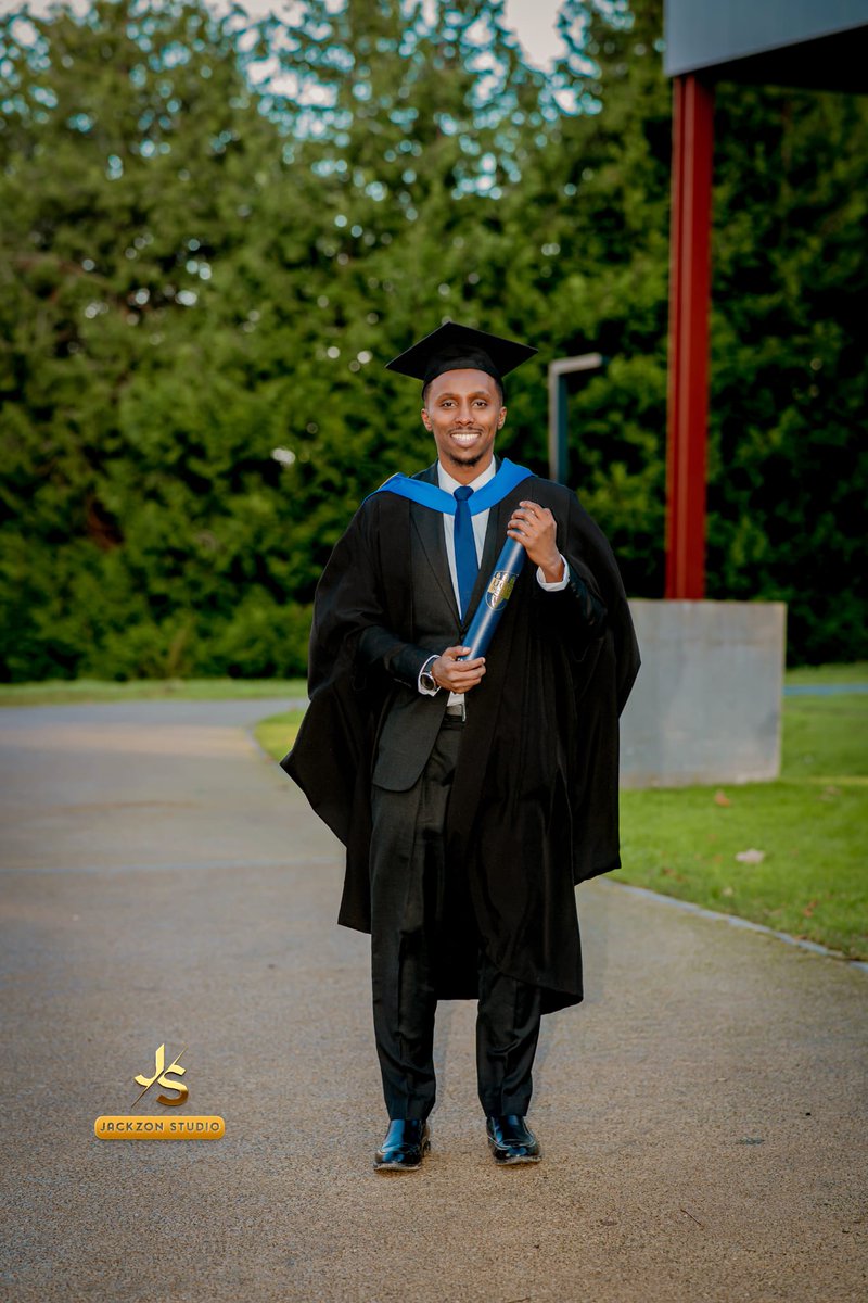 SadamHMohamed's tweet photo. Alhamdulilah!! I’m thrilled to share that I have graduated with my Master’s degree in Msc Humanitarian Action from @ucddublin university College Dublin (UCD).

#Humanitarianaction #UCD #Graduation #HumanitarianStudies #CommunityResilience #somaliahumanitarian #universitycollage https://t.co/adAM3VK6Dv