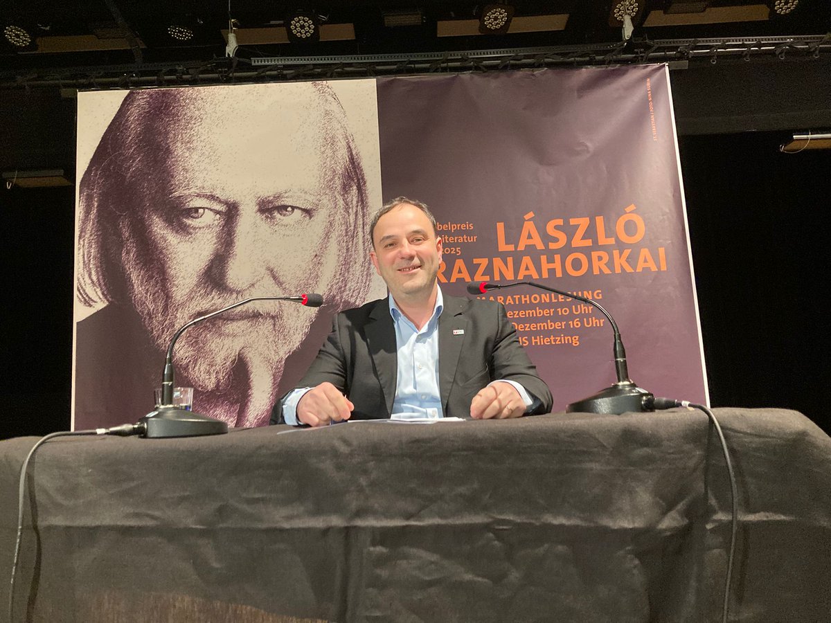 senad_lacevic's tweet photo. Durfte gestern Abend bei der #Marathonlesung an der #VHS #Hietzing aus dem Buch „Satanstango“ von Nobelpreisträger László #Krasznahorkai lesen.
Den Livestream zur Marathonlesung der Bücher von Krasznahorkai gibt es hier https://t.co/kIE0ZlCYq8 https://t.co/F4PYAZex8d