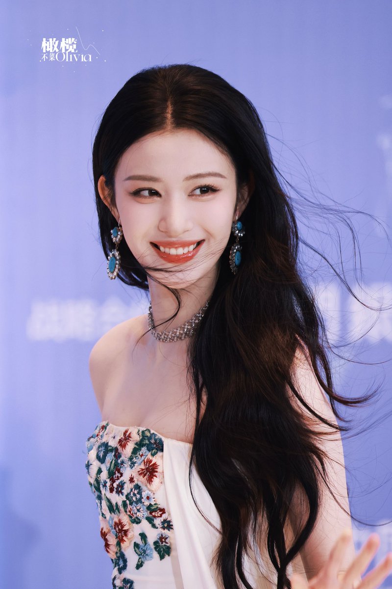 wcrbase's tweet photo. Wang Churan arrives at the #ScreamNight. https://t.co/IlAlEF5d2x