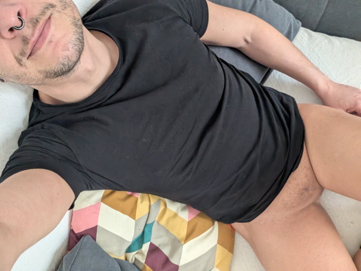 FrenchNullo's tweet photo. Horny #nullo https://t.co/y6tS1VRaHR