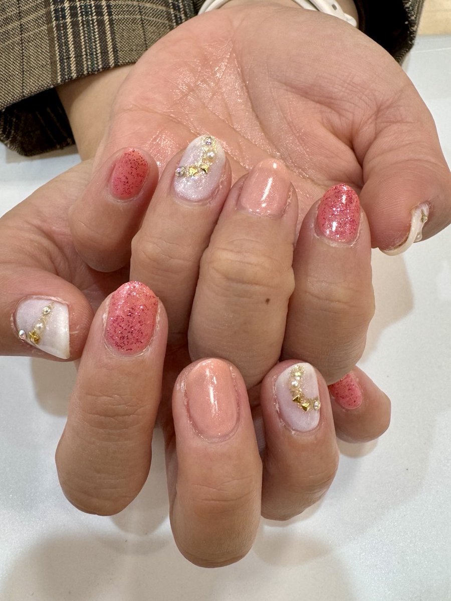 rina30014364's tweet photo. ネイルモデル募集💅

日付🗓12月9日（火）
時間⏰12時～（1時間前後）
料金👛4990円→無料😊
場所🏠渋谷 
デザイン (画像は一例です)
お色変更できます🌻
⚠️添付の注意事項をお読み頂き、DMお待ちしてます😊　

#渋谷　#ネイル #ネイルモデル　#ジェルネイル　#オフ無料　#急募 https://t.co/6eqLEhitmZ