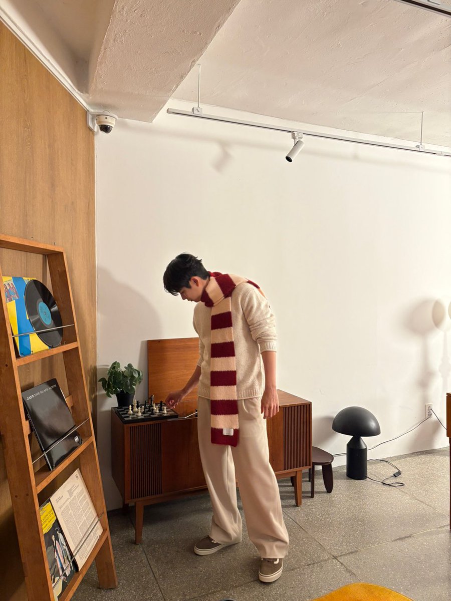 MJ OFFICIAL tweet media