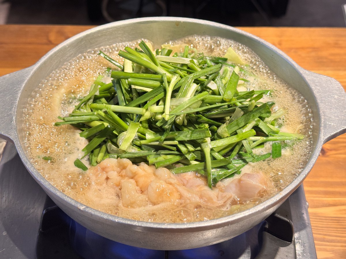 muumin_craft's tweet photo. 締めはもつ鍋を食べて帰ります https://t.co/KlCu5PH3aI