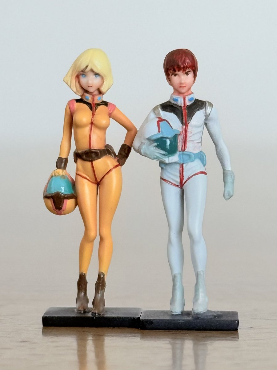 私はやっぱり 1/60セイラさんとアムロかなぁ あ、作ってなくて 塗った