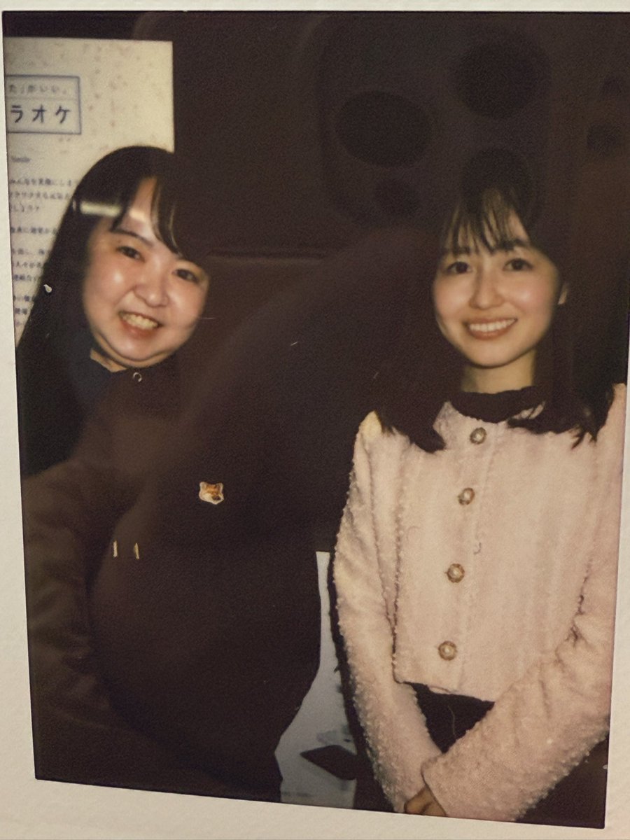 湯島囲碁喫茶でのプロ棋士を交えたペア碁会に参加してきました😊
先生が横にいると物凄く緊張しましたが、先生が打つ手の意味を汲み取りながら考えることができ、楽しく対局できました‼️初めての経験でしたが、物凄く学びの多い対局ばかりで先生方には検討も丁寧に教えて頂きありがとうございました😁