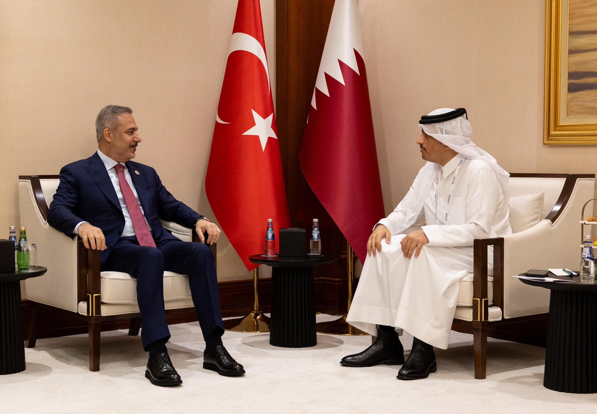 Minister of Foreign Affairs <a href="/HakanFidan/">Hakan Fidan</a> met with Sheikh Mohammed bin Abdulrahman Al-Thani, Prime Minister and Minister of Foreign Affairs of Qatar, on the margins of Doha Forum.
