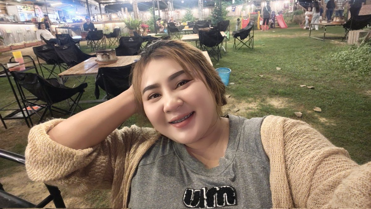 ผู้หญิงตัวกลมๆที่ชอบกินชานมไข่มุก🧋 tweet media