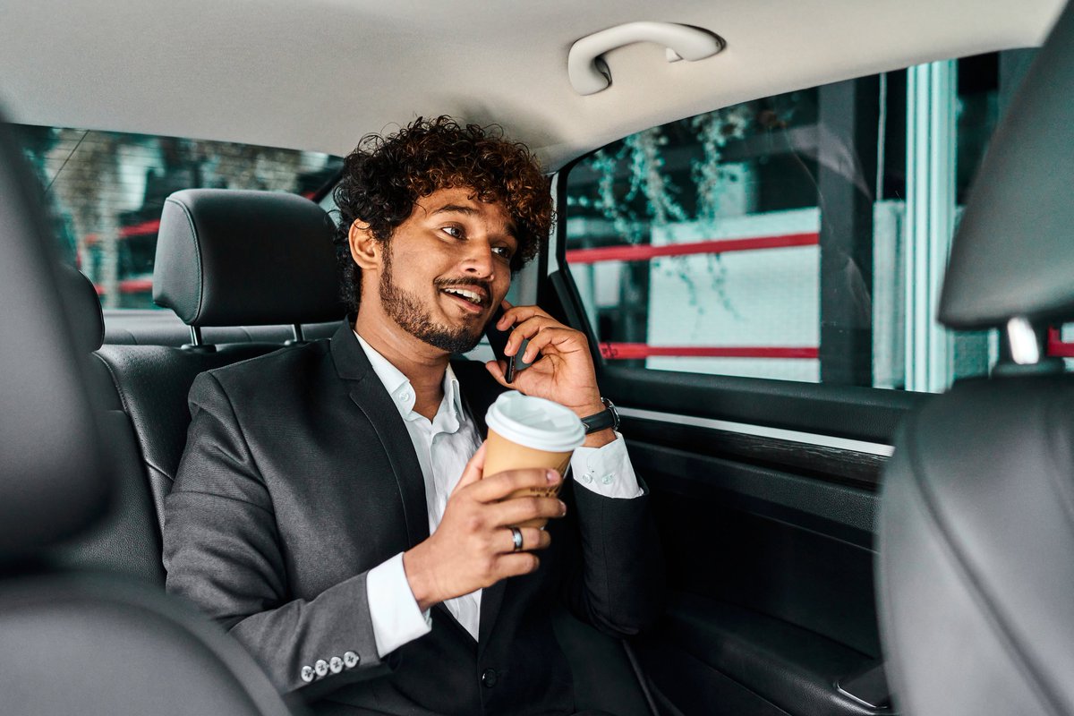 AALimoWw's tweet image. Stress-free travel starts with AALimoww.
From airport pickups to city rides, we handle every detail with precision and care.
Enjoy smooth, on-time, and luxurious transportation every step of the way.
Book your ride today at aalimoww.com or call 929-294-7600.
#AALimoww