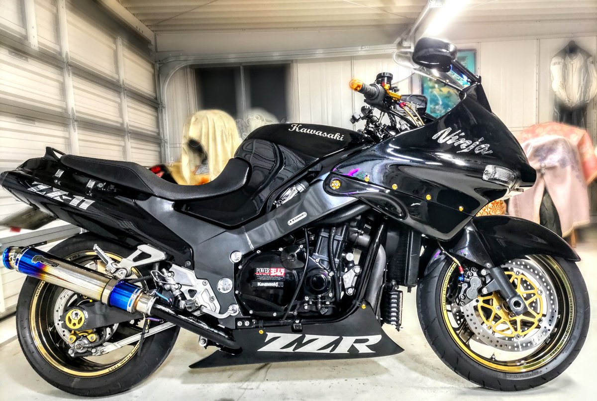 汚かった、シルバーのスイングアームとフレーム😭 結局、バフがけは