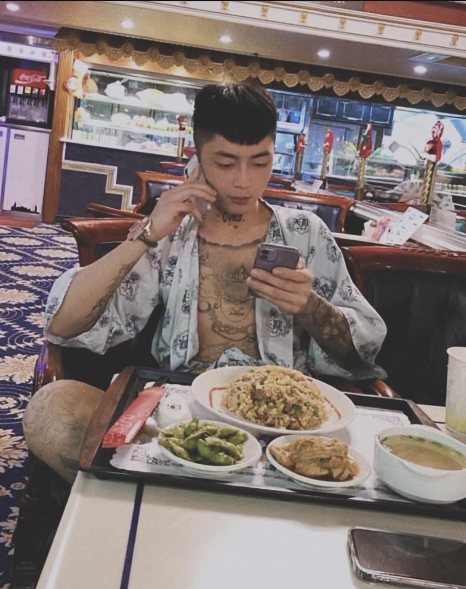小酒 tweet media