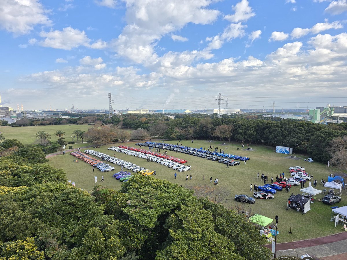 takas_86's tweet photo. そでがーでんオフ会に参加された方、ありがとうございました！
いろんな方とお話しできて楽しかったです。次回も参加したいです！
追記8:30搬入開始とのことだったので時間に併せて搬入しましたが、赤では1番乗り、全体でも2番目の早さでしたw
気合い入れすぎた•••
#そでがーでんオフ https://t.co/owpV7f38gT
