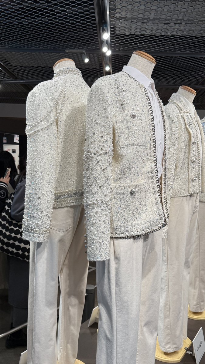 ソコンイェズの衣装が背中合わせで嬉しかったよ~~~❣️