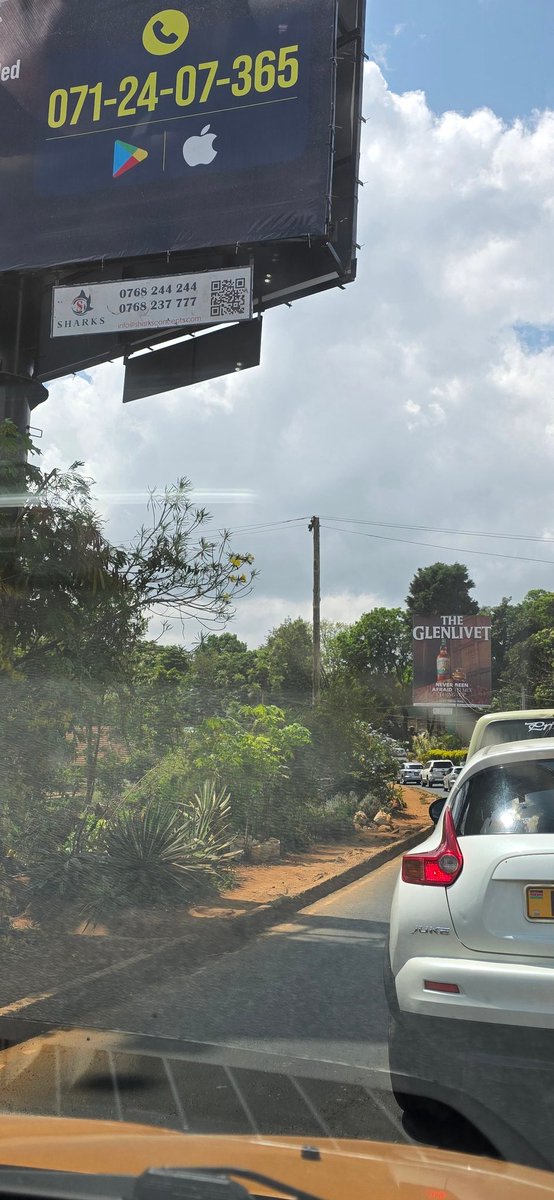 DavidKiathe's tweet photo. @EABL_PLC @NACADAKenya @magnateventure1 @Diageo_News @DiageoGB I see we are back enticing children to drink alcohol, the bylaws state you cannot advertise near schools, this billboards is right opposite Loreto Msongari.. who authorised this @SakajaJohnson @HonMosiria https://t.co/K5pqPDVfNB