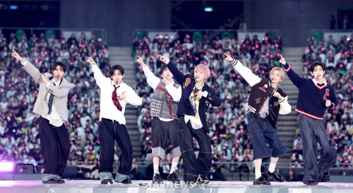 amaru_kickflip's tweet photo. Always so super free on stage! That’s my kickflip https://t.co/3NtOQ6Ob97