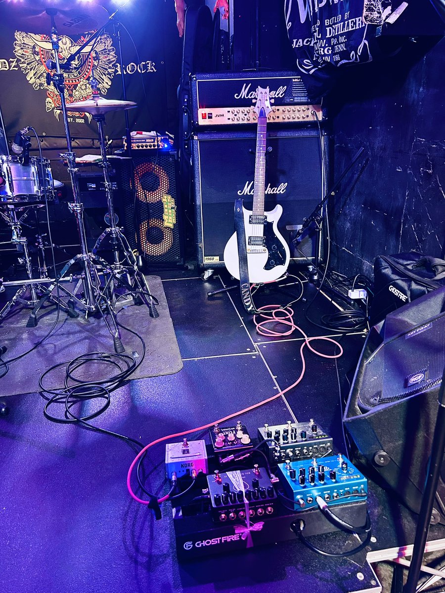 今日は新宿GODZで今年のピノ納めワンマン！
21:00から！
楽しむべし！

#prs #prsjapan #myprs #prspulseartist #music #thapinonoir #prsguitars #音楽
#及位candy平　#mad大内