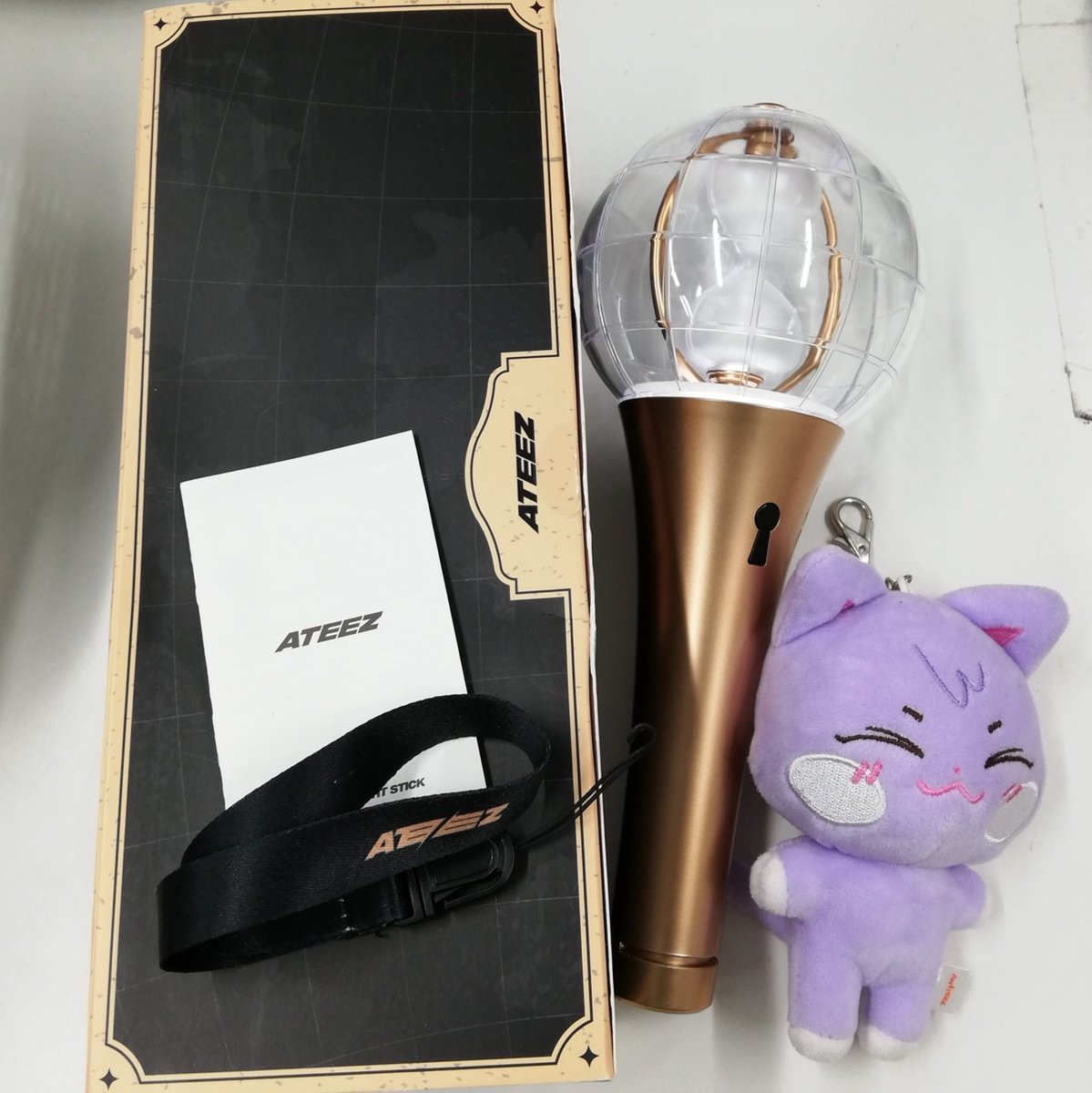⏳ #ATEEZ ATEEZ ⏳ ANITEEZ サンドギや、ペンライトが入荷しました