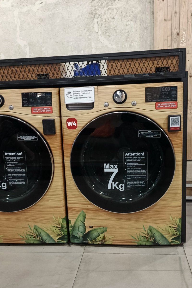 Laundry time~

Benar
Malas mencuci