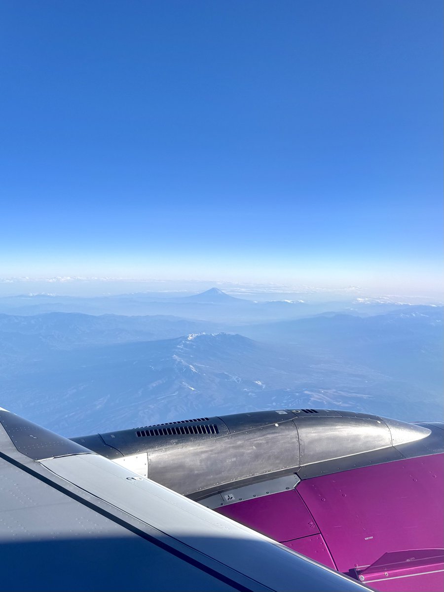 名古屋にIN✨

手羽先うまし😋

#娘の名古屋旅と偶然一緒
#親バカ
#富士山見えた