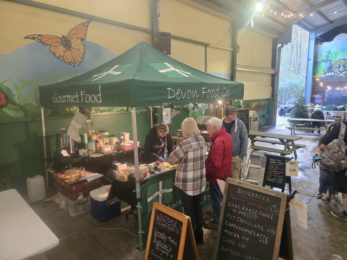 DevonFoodCo's tweet photo. Today we're in The BIG Sheep Family Attraction for the first of their 2025 Christmas Markets 9am til 2pm. Why not come and join us for a festive posh bacon roll.
And more local wares! https://t.co/z1dNhPANSd