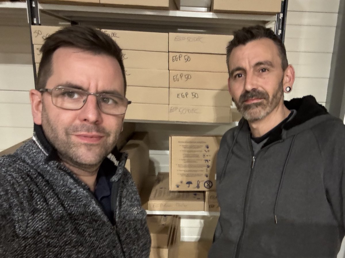 EasyGelProtect's tweet photo. EPICAP 🏭 I Il y a quelques jours, Jonathan GARREAU, responsable technico-commercial, visitait l'agence EPICAP Est entre Metz et Nancy.
L'occasion de discuter sur place avec Christophe Guillaume, technico-commercial, et de parler de la gamme EasyGel Protect.
#Metz #Nancy #Epicap https://t.co/qYbVGNbtjn