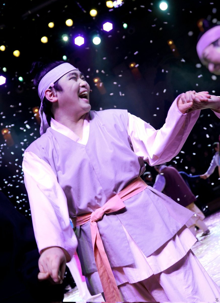 얼갏스 tweet media