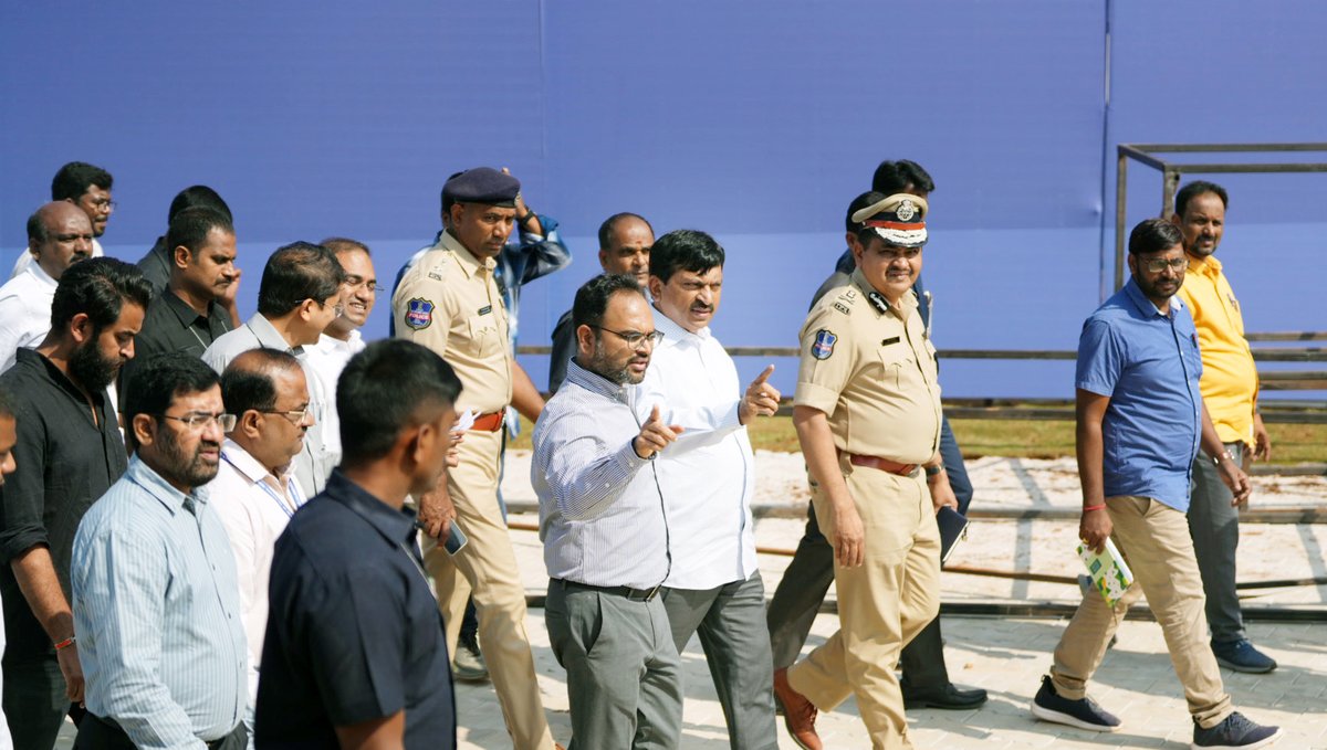 తెలంగాణ రాష్ట్ర ప్రగతి దేశంలో ఉన్న రాష్ట్రాలతో కాదు, ప్రపంచంలో అభివృద్ధి చెందిన దేశాలతో పోటీపడే విధంగా గౌరవ ముఖ్యమంత్రి రేవంత్ రెడ్డి గారి సారథ్యంలో ఇందిర‌మ్మ కాంగ్రెస్  ప్ర‌భుత్వం ప్ర‌ణాళికాబ‌ద్దంగా వ్య‌వ‌హ‌రిస్తోంది.

ఈ నెల 8,9 తేదీల్లో భారత్ ఫ్యూచర్ సిటీ వేదికగా అంతర్జాతీయ