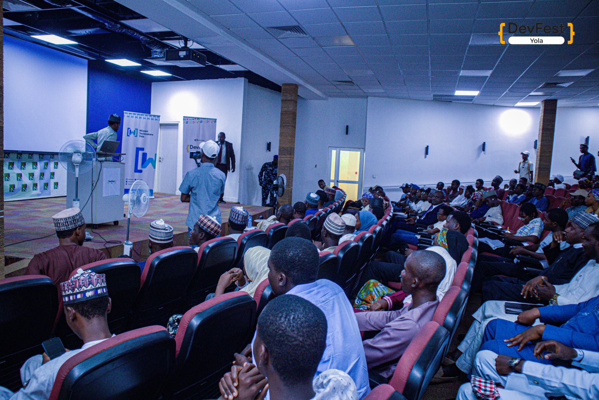 Zahra_Idi's tweet image. We hosted a successful Devfest 🥳💃🏼
Planned for 50 devs → hosted 130+
Talks ✅
Learning ✅
Inspiration ✅
Connections ✅
Road to DevFest ✅
Hands-on workshops ✅

Alhamdulillah for the success 🤍

#DevFestYola #Devfest2025 #Gdgyola  #TechCommunity #Womenintech #devfest