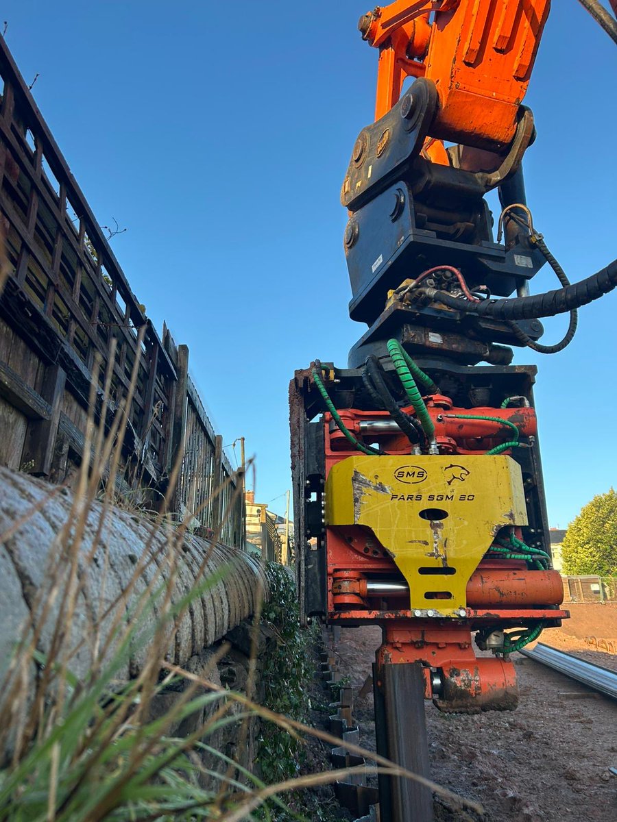 We’re in Newport this week installing #SheetPiles with one of our #SMS SG80 #SideGrip vibros for <a href="/IvorKingPiling/">Ivor King Piling</a> 

Available for sale or hire nationwide with experienced operators from UK &amp; Ireland dealers <a href="/AGDEquipment/">AGDEquipment</a>